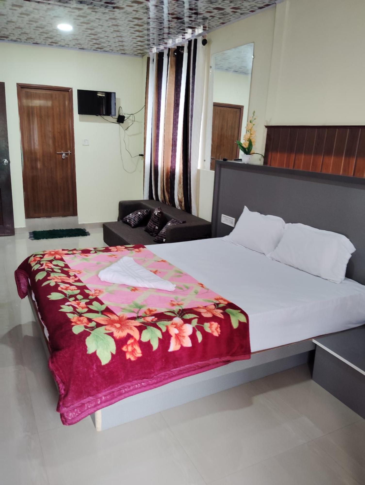 Riya Home Stay Munnar Anaviratty Zewnętrze zdjęcie